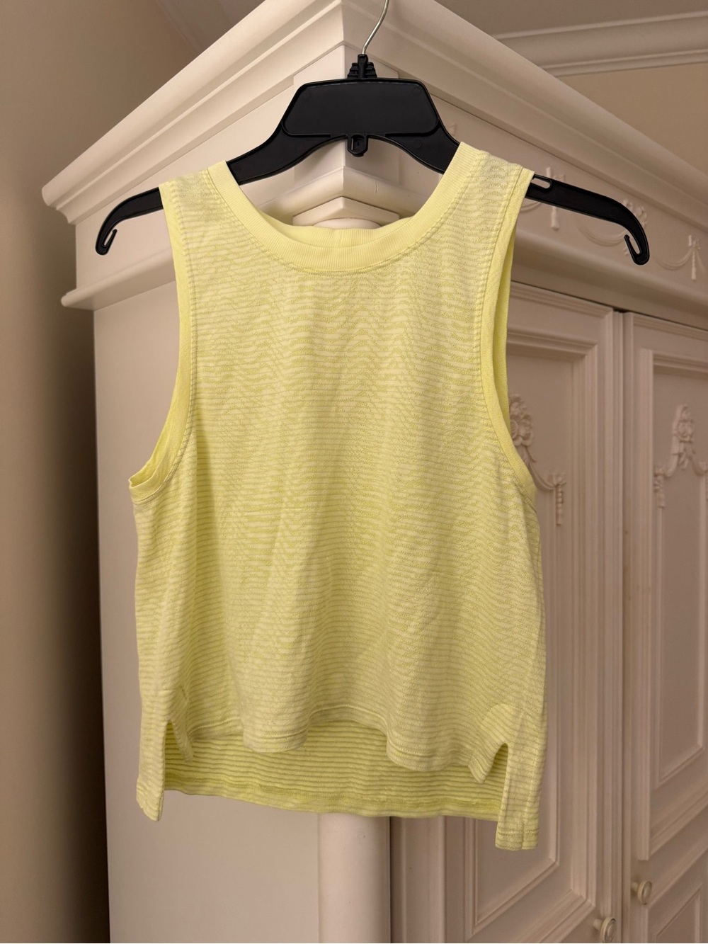 Lululemon Yellow Sleeveless Women's Tank Top
